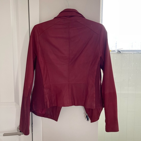 VINCE Red Leather Jacket - Picture 9 of 17